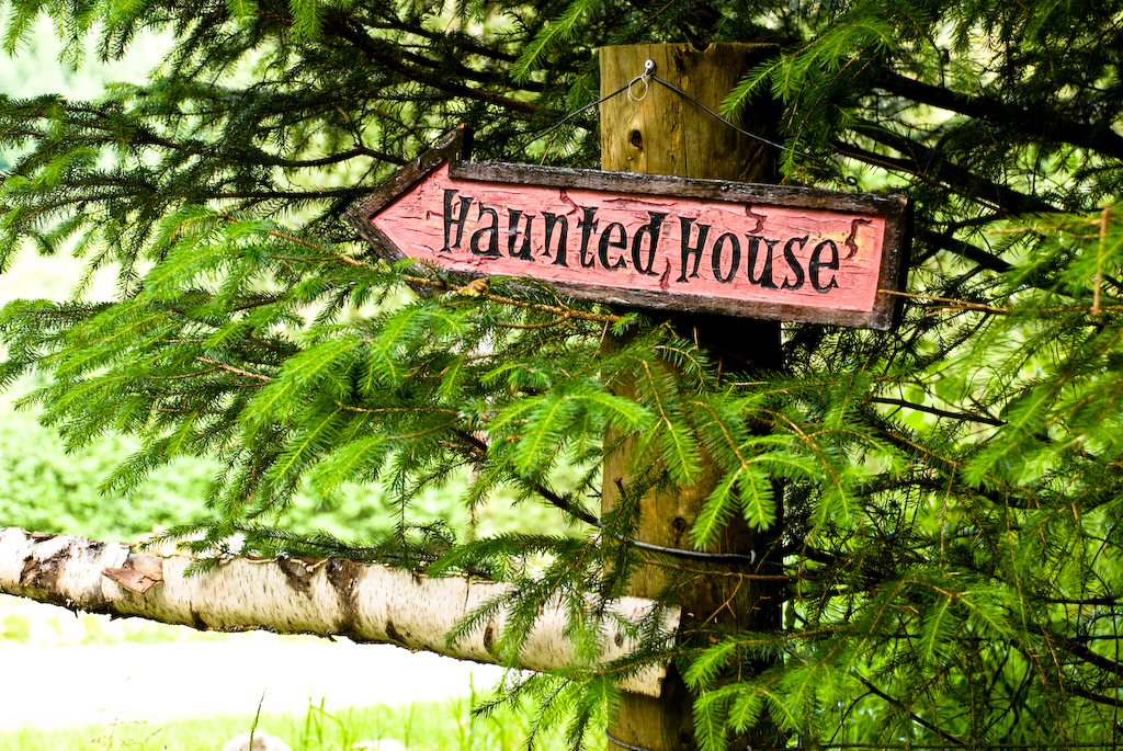 Connecticut Haunted Houses - Your Guide to Halloween in Connecticut